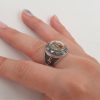 Anello "Music Lovers" dedicato a professionisti e amanti della musica, top in madreperla. AD2020 - immagine 3