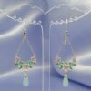 Orecchini in smalto celeste e lilla, con cromo diopside e goccia di calcedonio. OD2370