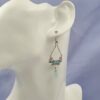 Orecchini in smalto celeste e lilla, con cromo diopside e goccia di calcedonio. OD2370 - immagine 2